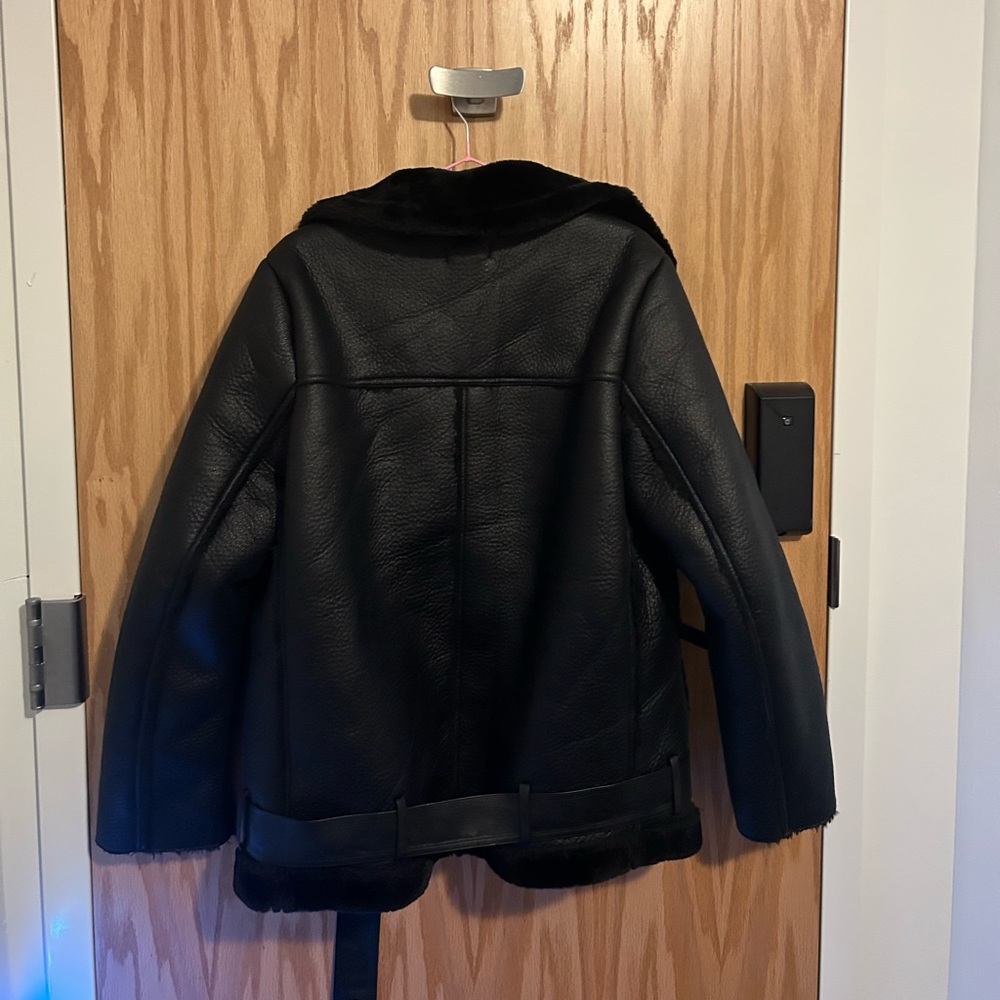 Leather jacket - Picture 2 of 2